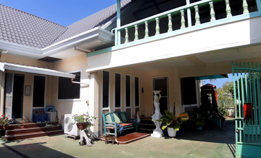 Panglao Island (Alona Area): Compound with Pool & Income Potential near Alona Beach (1,127 sqm±)