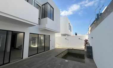 Casa en Venta con Estilo y Espacio – Vive en la Av. 5 de Junio