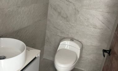 Casa en Venta con Estilo y Espacio – Vive en la Av. 5 de Junio