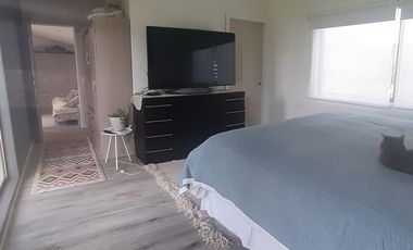 OPORTUNIDAD Preciosa casa vendemos 5 D 3B  vista Lago y Volcanes