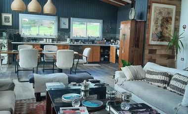 OPORTUNIDAD Preciosa casa vendemos 5 D 3B  vista Lago y Volcanes