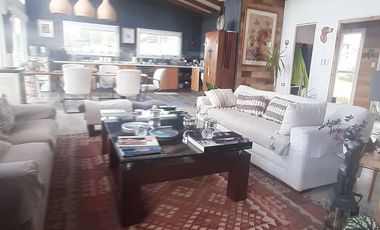 OPORTUNIDAD Preciosa casa vendemos 5 D 3B  vista Lago y Volcanes