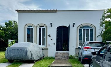 Casa Residencial coto exclusivo Parque Royal Colima Zona Norte