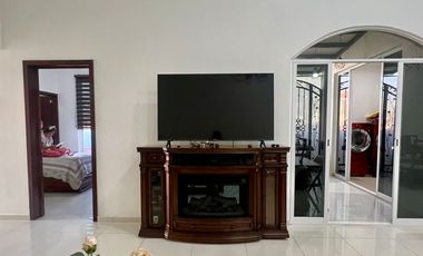 Casa Residencial coto exclusivo Parque Royal Colima Zona Norte