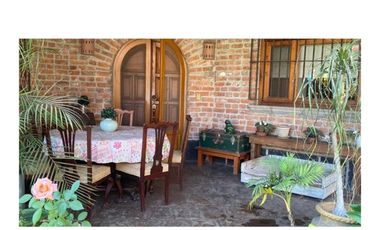 PRECIOSA CASA EN RENTA EN FRACCIONAMIENTO RESIDENCIAL SUMIYA