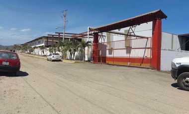 Nave Industrial en Renta o venta de 9,324 m2 superficie