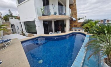 casa en Urbanización de venta en manta sector sur