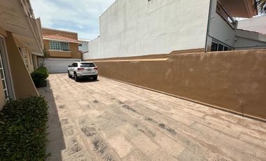 CASA EN VENTA CON ALBERCA EN COSTA DE ORO BOCA DEL RÍO | ARLETTE FLORES