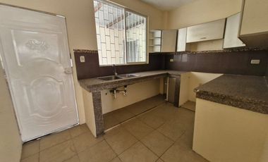 Casa rentera de venta en manta sector sur