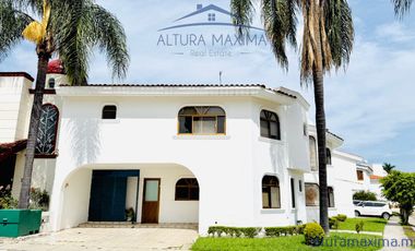 Casa en Renta Zona Virreyes Coto Ibiza Zapopan