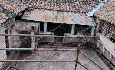 De Venta casa antigua de Campo con terreno