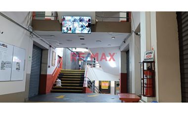 Local Comercial En La Av Abancay !!!