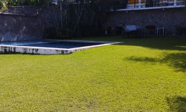 SE RENTA VILLA EN LAS BRISAS CUERNAVACA