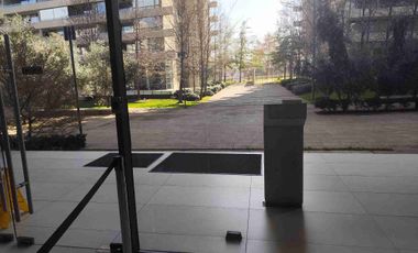 VENDO ESTACIONAMIENTO EN  LAS CON DES.