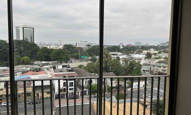 vendo muy amplio y funcional departamento de 3 dormitorios