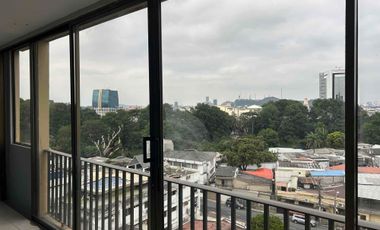 vendo muy amplio y funcional departamento de 3 dormitorios