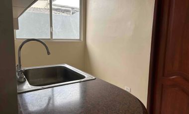 vendo muy amplio y funcional departamento de 3 dormitorios