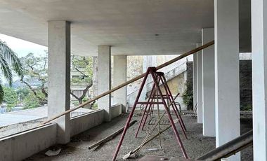 vendo muy amplio y funcional departamento de 3 dormitorios