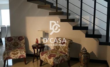 SE RENTA CASA EN PALMA REAL