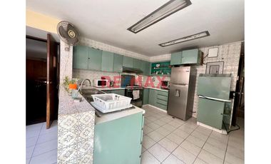 🔹 ¡Oportunidad Única! Venta De Local Comercial Puerta A Calle En Galería Central 🔹