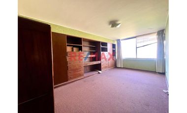 🏡 Venta De Amplia Casa Esquinera En San Borja – Para Remodelar O Construir