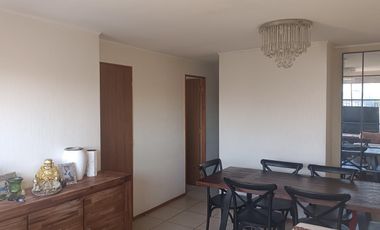 Amplio hogar en sector residencian en la comuna de Padre Hurtado