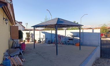 Amplio hogar en sector residencian en la comuna de Padre Hurtado