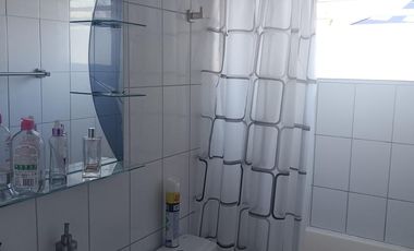 Amplio hogar en sector residencian en la comuna de Padre Hurtado