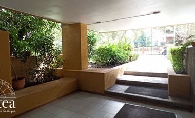 Gran terraza, vista norte, 3D / 2B+ servicios. Estacionamiento y bodega