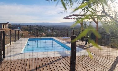 Se vende hermosa casa en Potrero de Garay, con inmejorables vistas a las Altas cumbres y pinares- 799