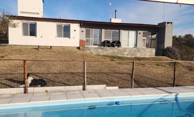 Se vende hermosa casa en Potrero de Garay, con inmejorables vistas a las Altas cumbres y pinares- 799