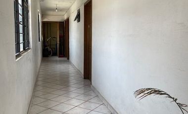 En VENTA pequeño edifcio en CIVAC, Jiutepec, Morelos.