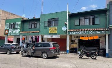 En VENTA pequeño edifcio en CIVAC, Jiutepec, Morelos.