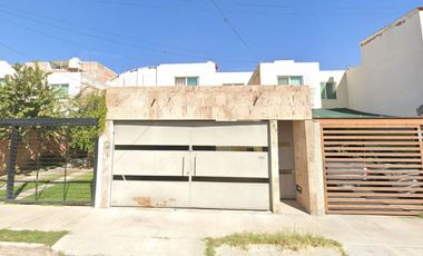 VENTA DE CASA EN JOSE MARIA VELASCO FRACCIONAMIENTO LOMAS DE SANTA ANITA AGUAS CALIENTES