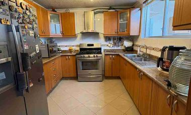 Casa de venta sector el triángulo valle de los chillos