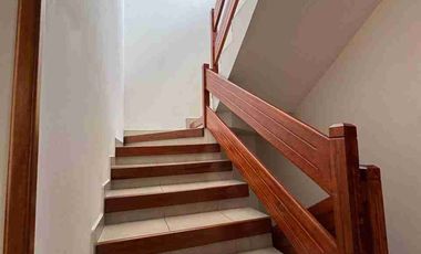 Casa de venta sector el triángulo valle de los chillos