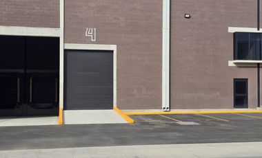 SE VENDE BODEGA NUEVA DE 750 M2  EN COMPLEJO CERRADO, YA LISTA CON SUS BARDAS PERIMETRALES