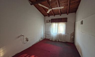 Casa a 50 mts. del monumento a la cordialidad, Romang