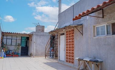 Venta de Gran Casa En Nezahualcoyotl