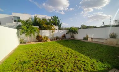 Venta de casa de 2 recámaras con amenidades al norte de Mérida