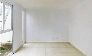 Venta de casa en Villa de las flores Coacalco