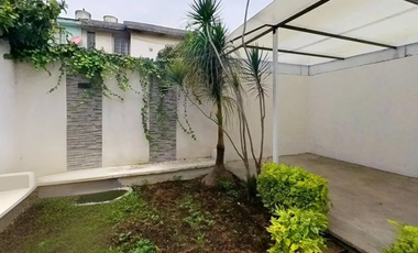 Venta de casa en Villa de las flores Coacalco