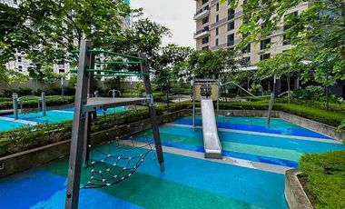 Fully-Furnished 1 Bedroom Loft Condo for Sale in Mandani Bay