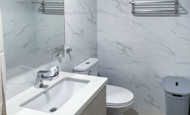 Fully-Furnished 1 Bedroom Loft Condo for Sale in Mandani Bay