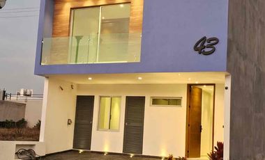 En Venta Casa Nueva Senderos de Monte Verde