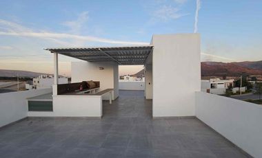 En Venta Casa Nueva Senderos de Monte Verde