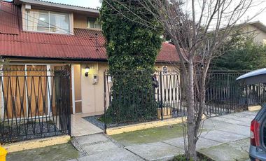 EN ARRIENDO, EXCELENTE Y AMPLIA CASA