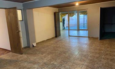 EN ARRIENDO, EXCELENTE Y AMPLIA CASA