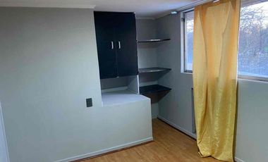 EN ARRIENDO, EXCELENTE Y AMPLIA CASA