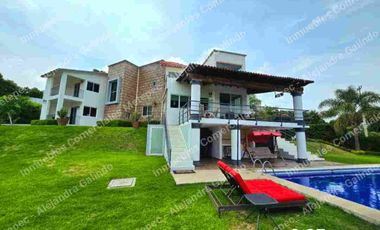 CASA EN VENTA EN IXTAPAN DE LA SAL RANCHO SAN DIEGO ESTADO DE MÉXICO